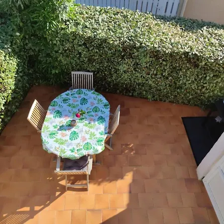Les Ondins : Avec Piscine, Jardin, Proche De La Affittacamere